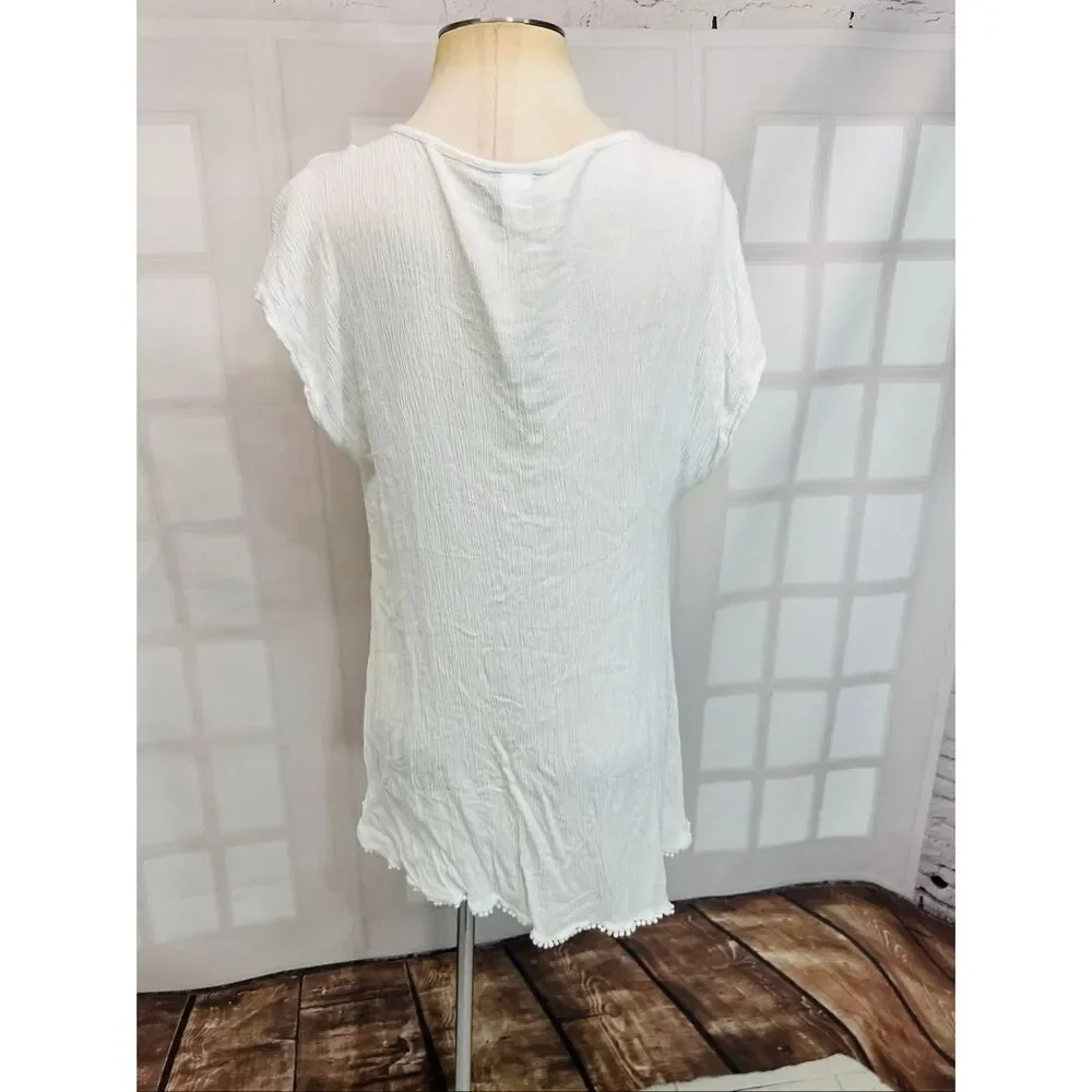 torrid white embroidered